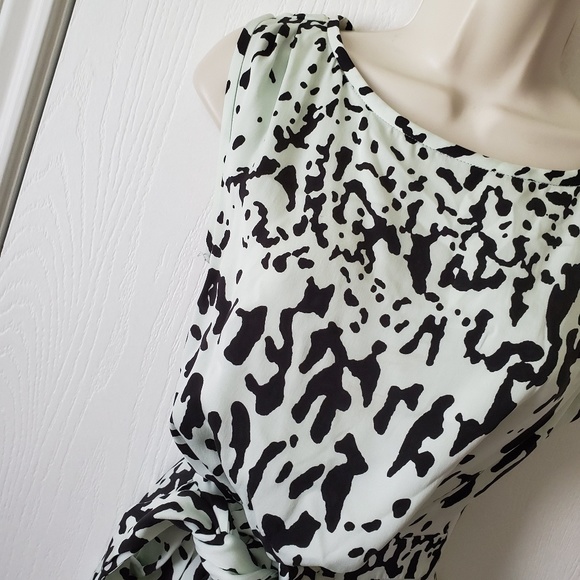 DVF New Della Silk Blend Dress - Picture 6 of 8